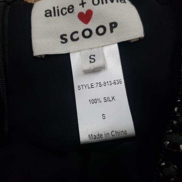 Alice + olivia black heavy beaded sequin baby doll dress. Size small - Picture 5 of 7